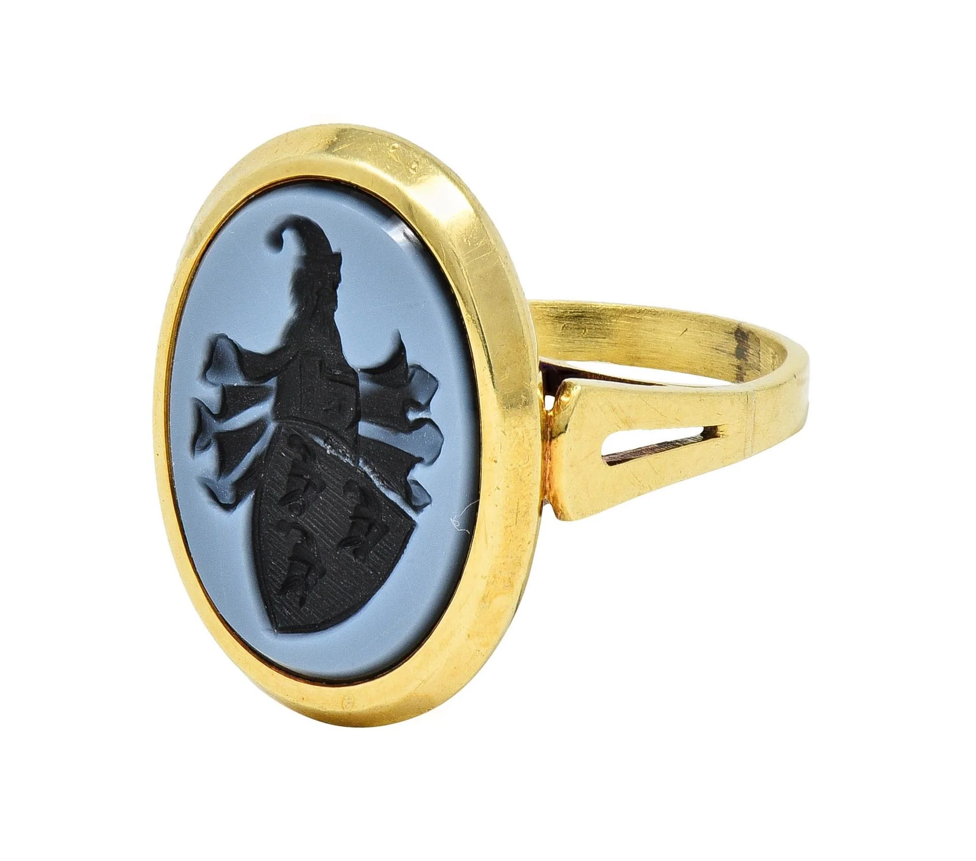 Victorian Carved Agate 14 Karat Yellow Gold Antique Heraldic Intaglio Unisex Signet Ring - Image 6