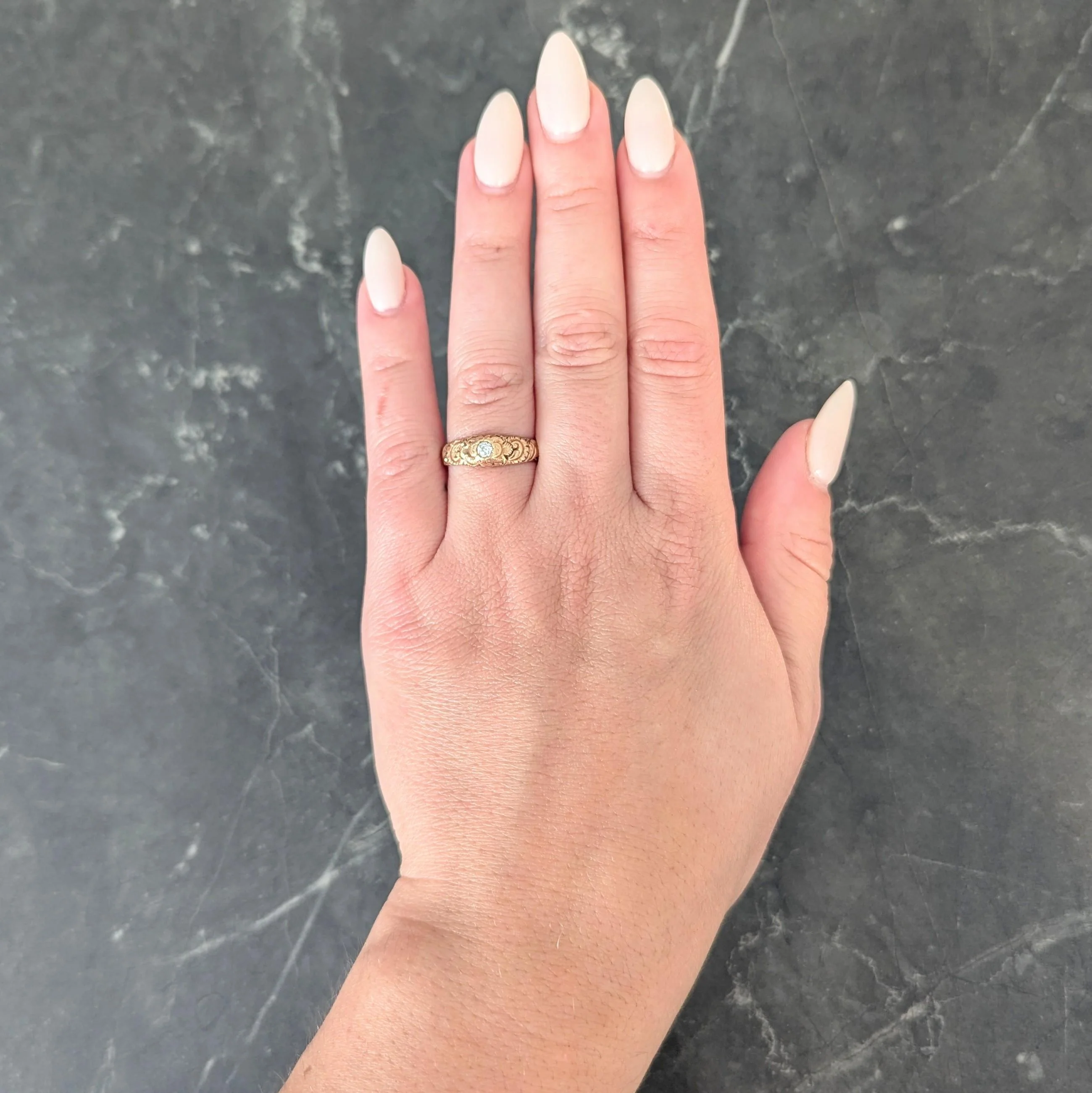 Victorian Diamond 14 Karat Yellow Gold Scrolling Feather Antique Band Ring - Image 11