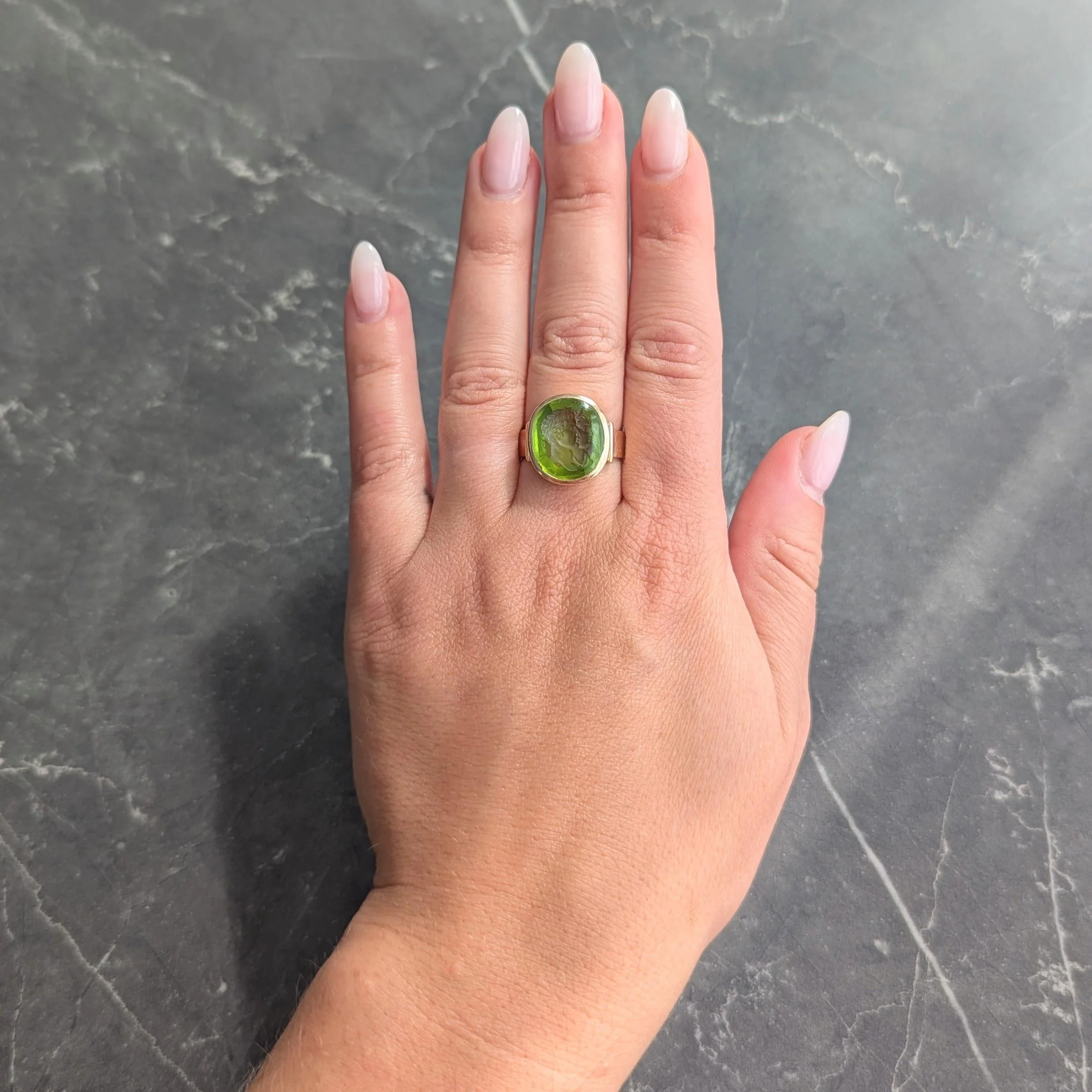Victorian Peridot 18 Karat Yellow Gold Antique Roman Bust Intaglio Signet Ring - Image 2