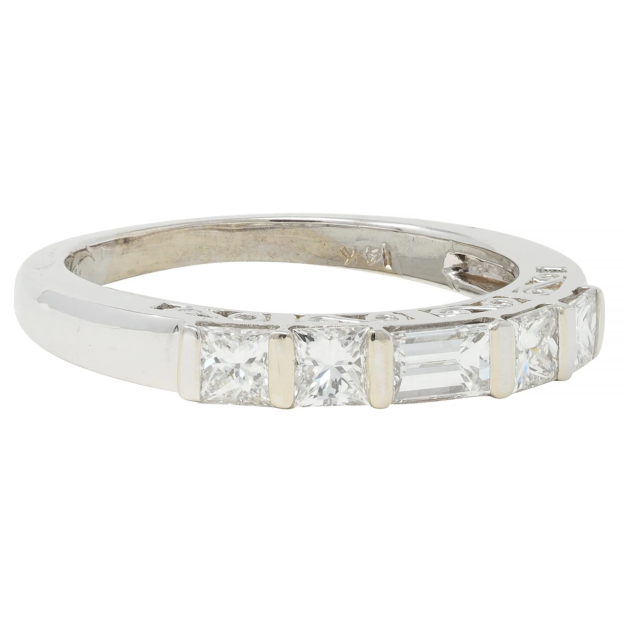 Vintage 0.50 CTW Princess Cut Diamond 14 Karat Gold Scroll Wedding Band Ring - Image 3