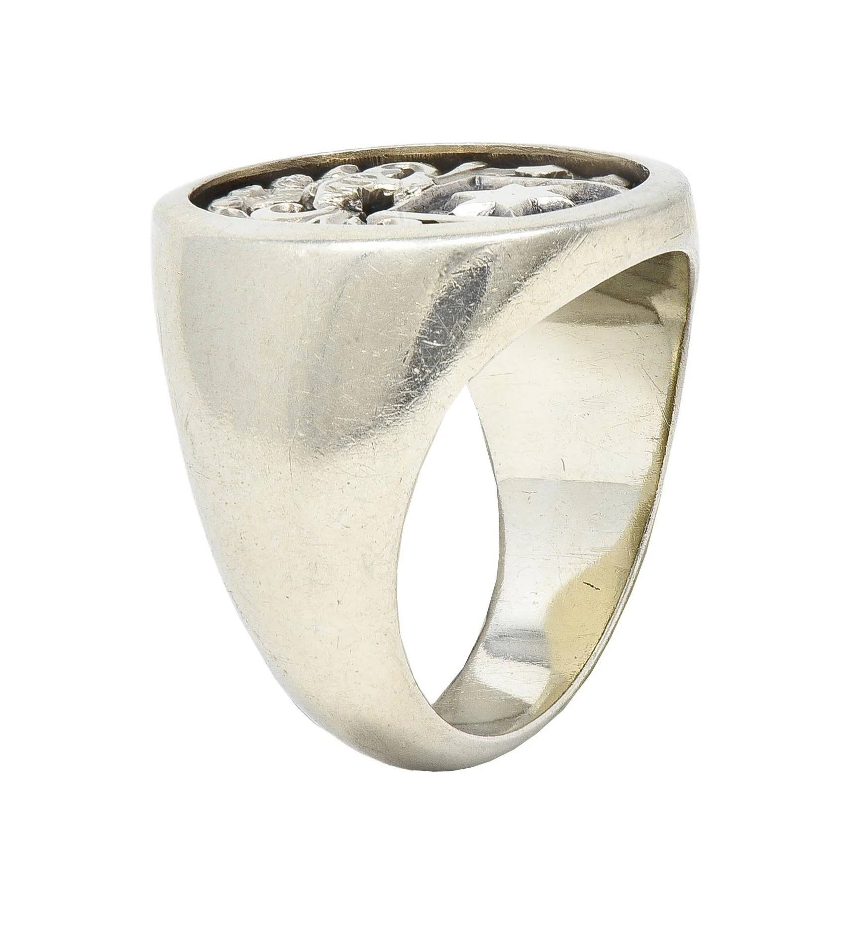 Vintage 18 Karat White Gold Heraldic Knight Star Cameo Unisex Signet Ring - Image 9