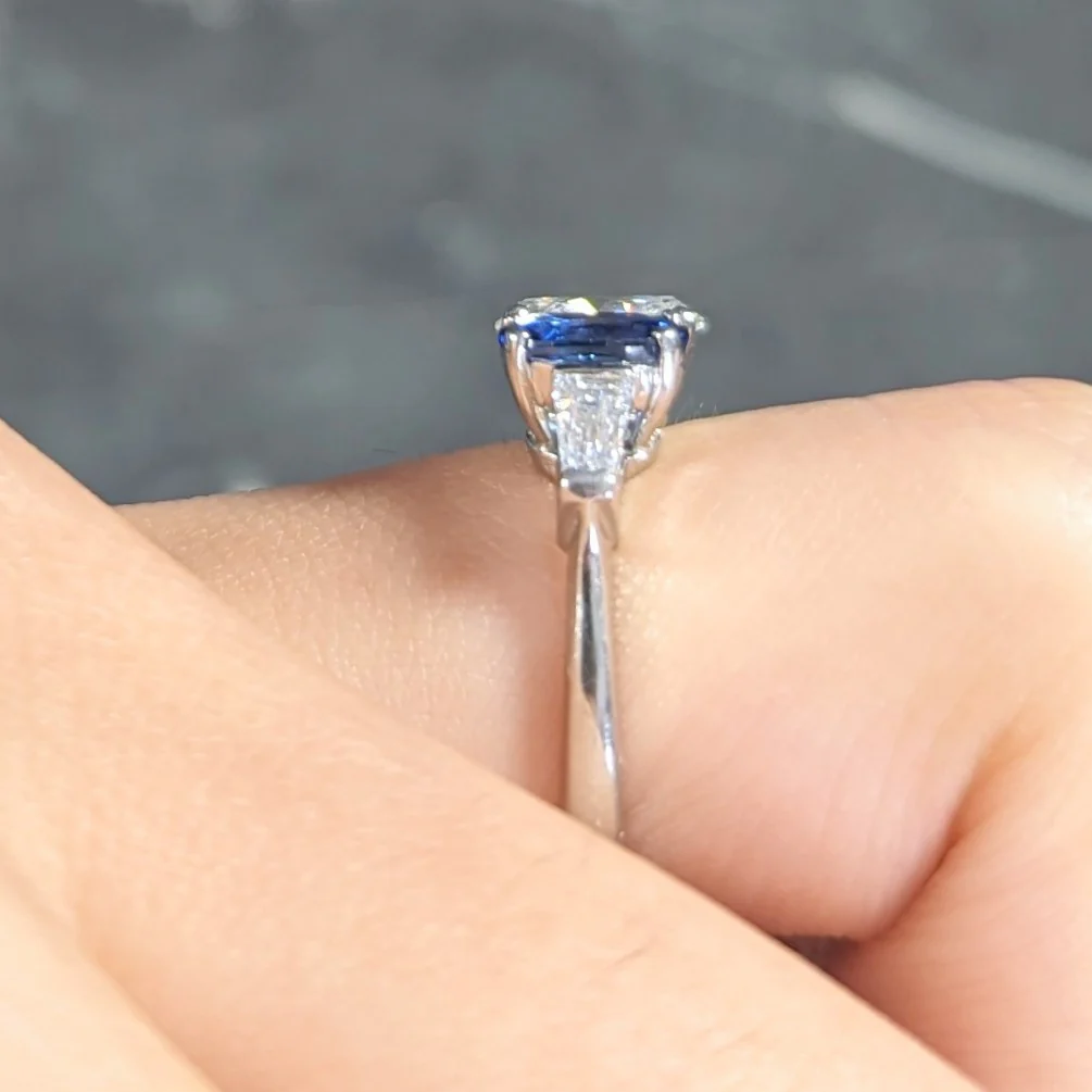 Vintage 3.12 CTW Oval Cut Sapphire Diamond Platinum Three Stone Ring - Image 14