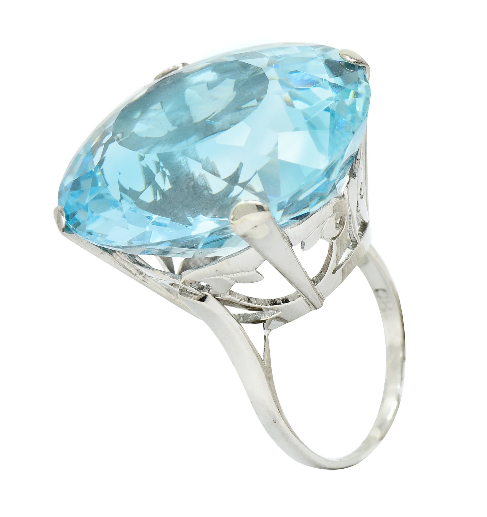 Vintage 39.48 CTW Aquamarine 18 Karat White Gold Statement Ring - Image 9