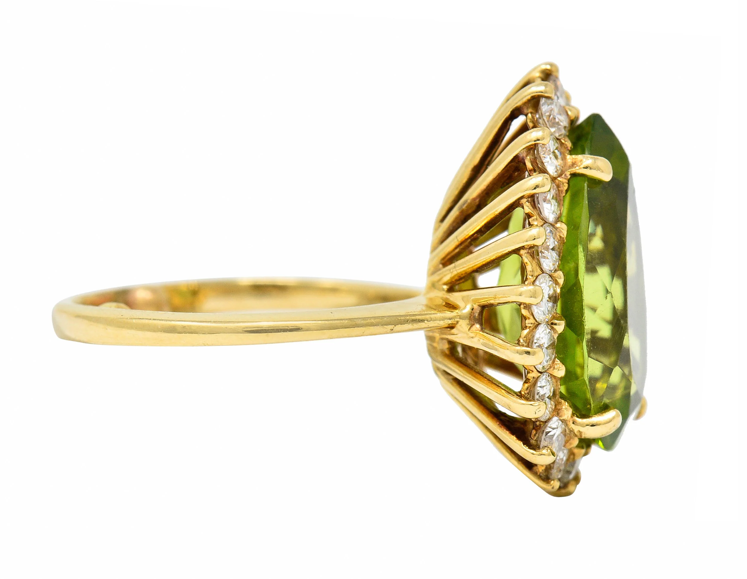 Vintage 5.60 CTW Peridot Diamond 14 Karat Gold Pear Cluster Ring - Image 3