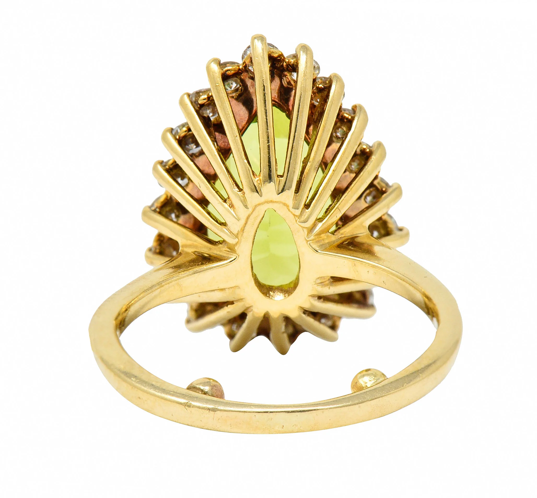 Vintage 5.60 CTW Peridot Diamond 14 Karat Gold Pear Cluster Ring - Image 4