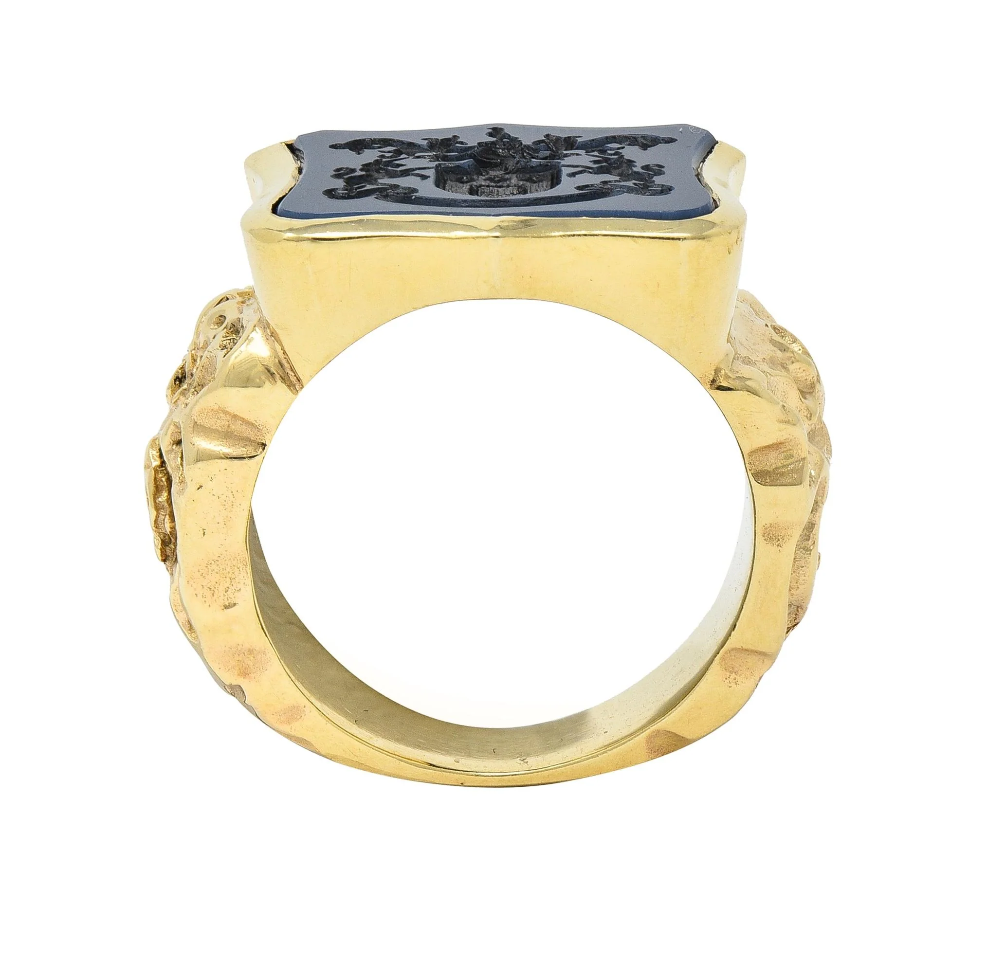 Vintage Carved Agate 14 Karat Yellow Gold Crest Unisex Signet Ring - Image 11