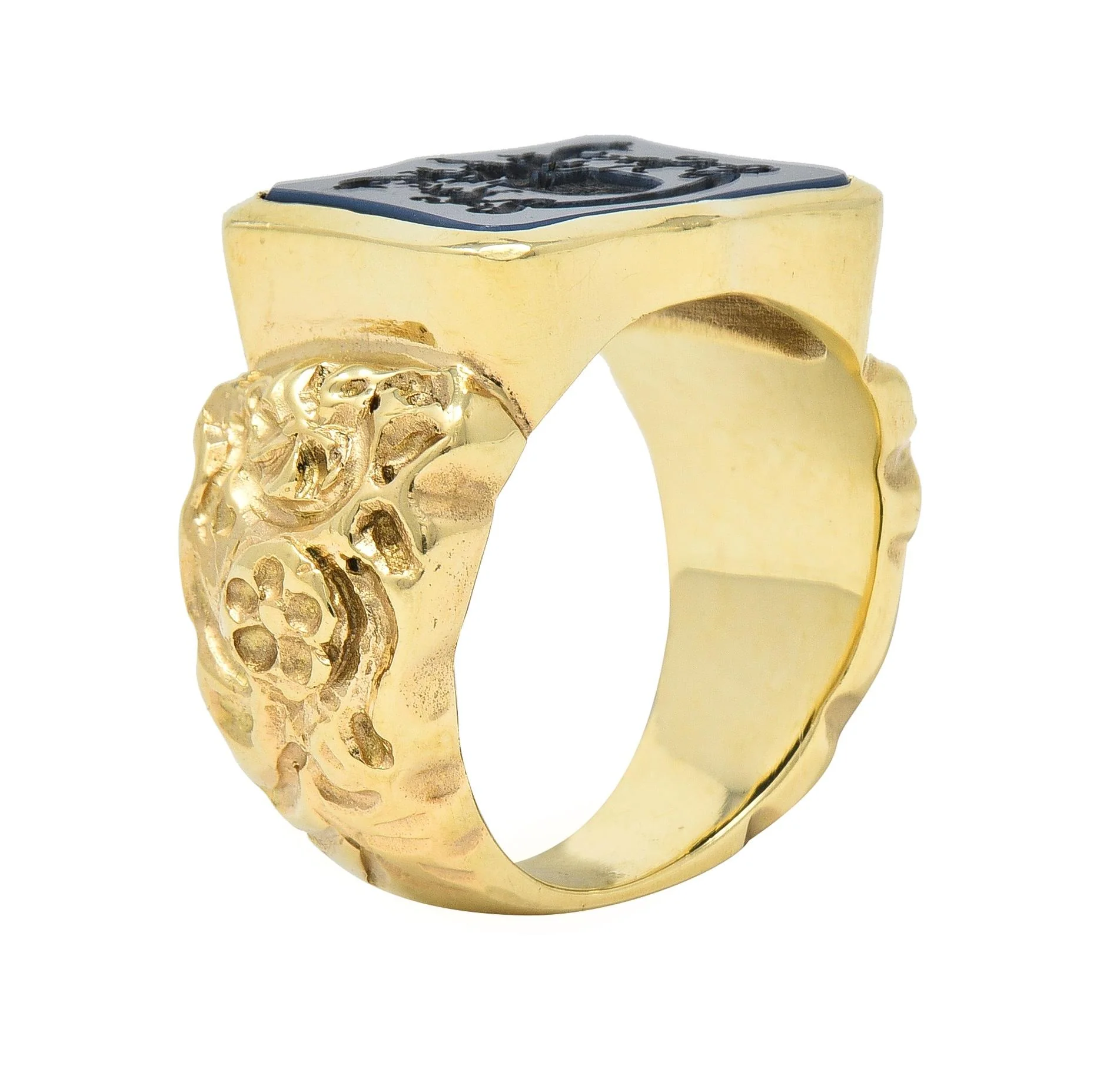 Vintage Carved Agate 14 Karat Yellow Gold Crest Unisex Signet Ring - Image 13