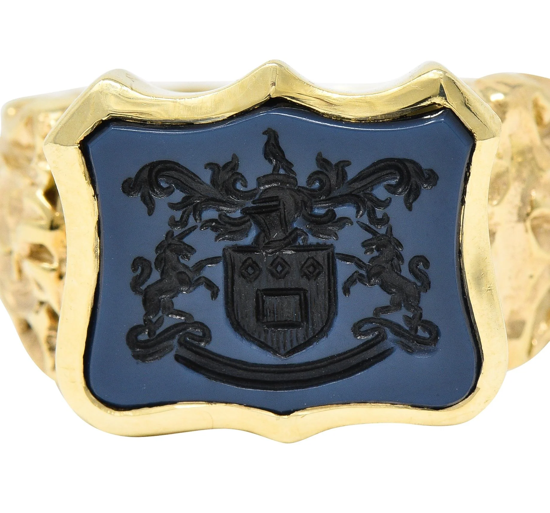 Vintage Carved Agate 14 Karat Yellow Gold Crest Unisex Signet Ring - Image 8