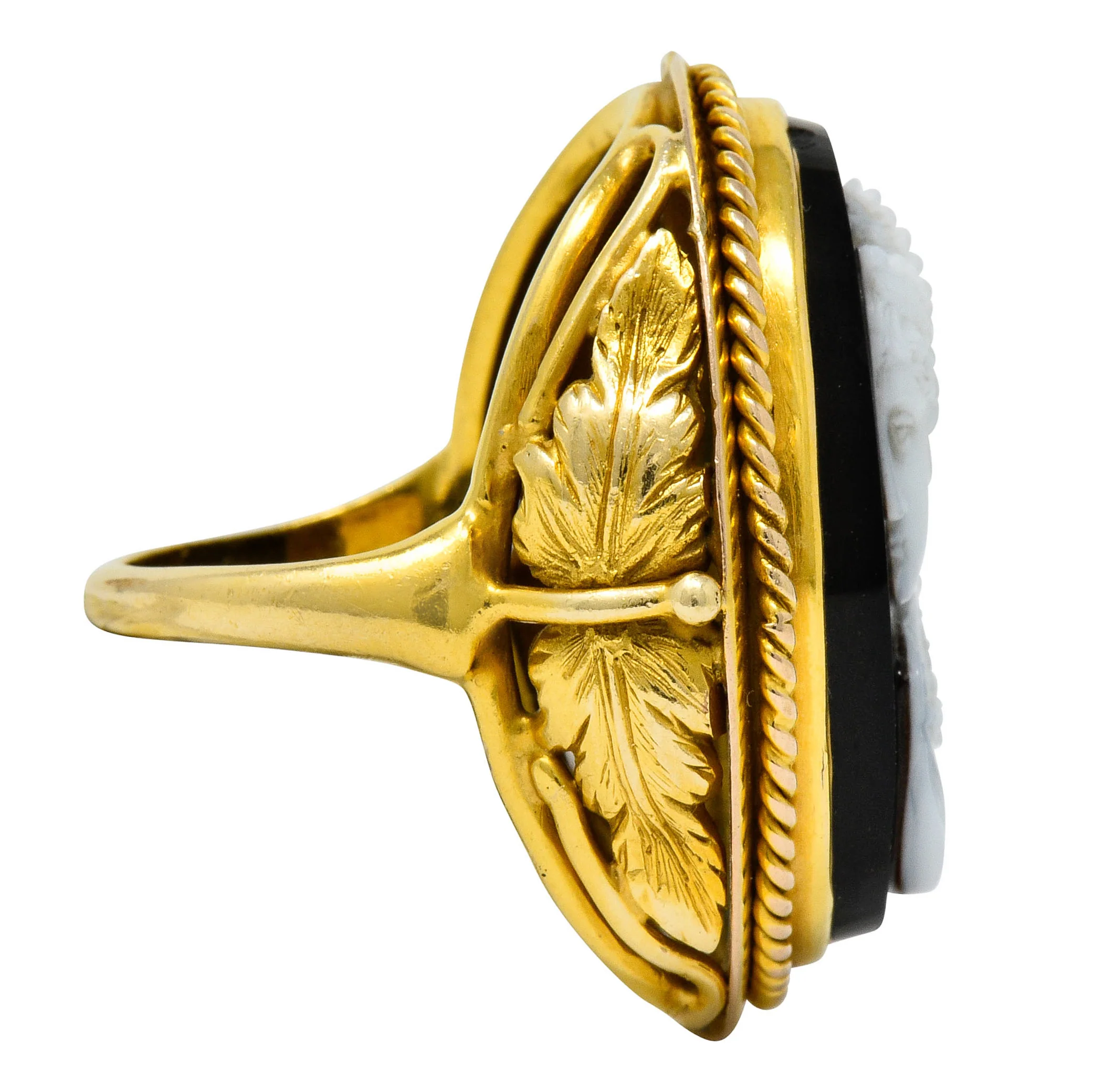Vintage Hardstone 14 Karat Gold Ornate Cameo Ring Circa 1900 - Image 2