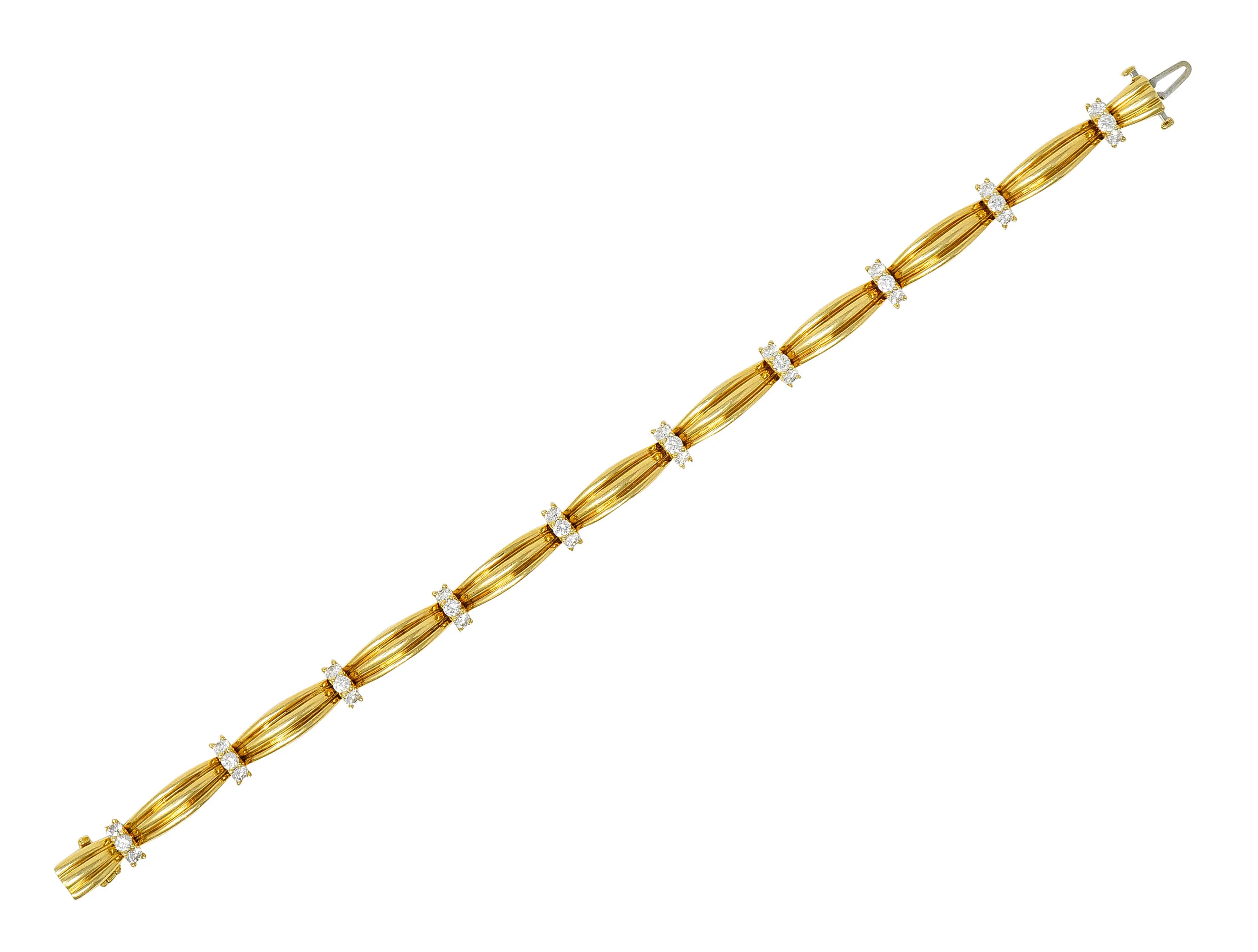 Vintage Tiffany & Co. 1.00 CTW Diamond 18 Karat Yellow Gold Link Bracelet - Image 2