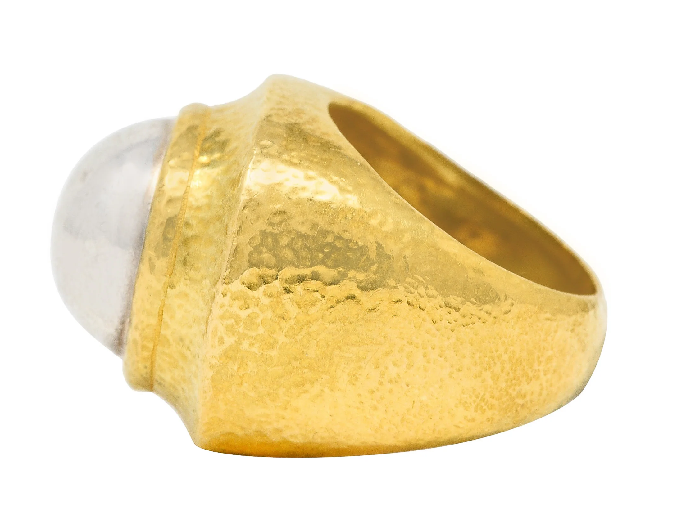 Zolatas 1980's Platinum 22 Karat Yellow Gold Hammered Dome Vintage Ring - Image 6